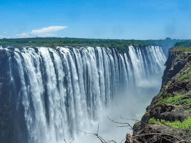 COOPER TRAIL- DE VICTORIA FALLS A LOBITO – 15 dias e 14 noites 