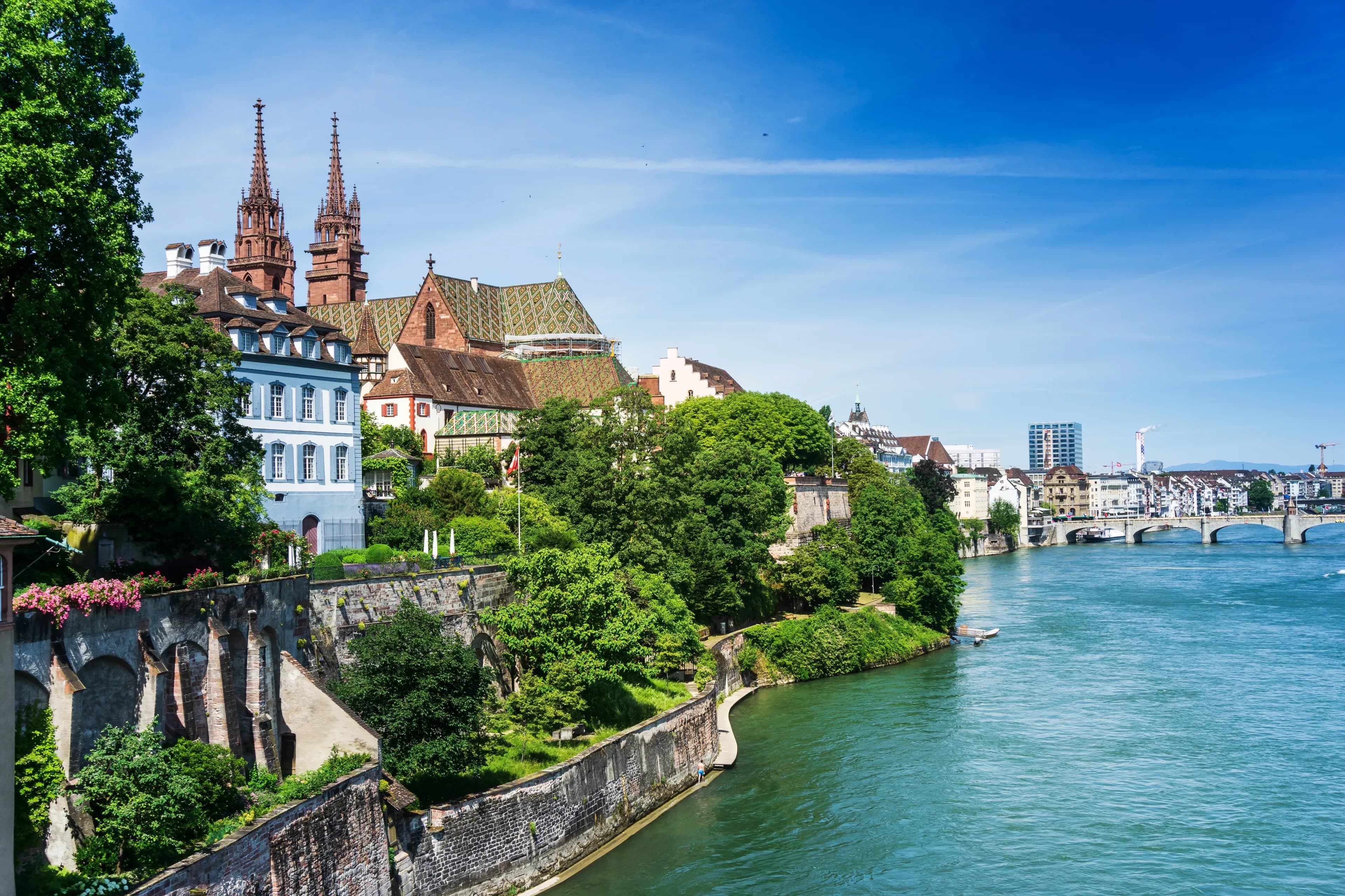 De Viena a Basileia: um conto de fadas à luz do verão