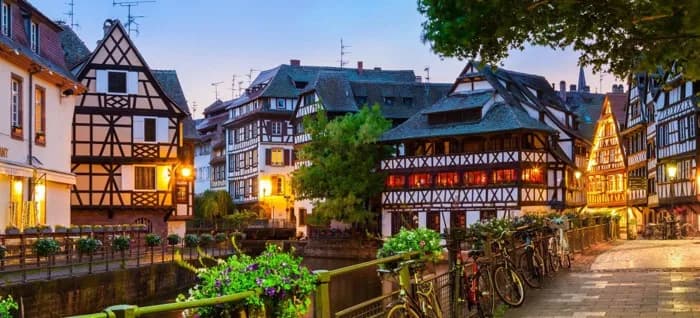 LENDAS DO RIO RENO: CASTELOS, VINHEDOS E CIDADES HISTÓRICAS