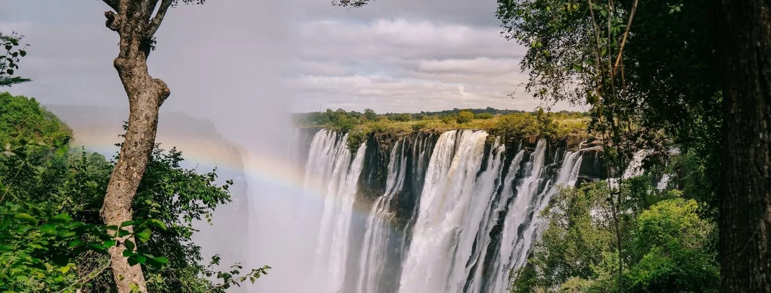 Uma jornada de luxo pelos rios e selvas da África Austral